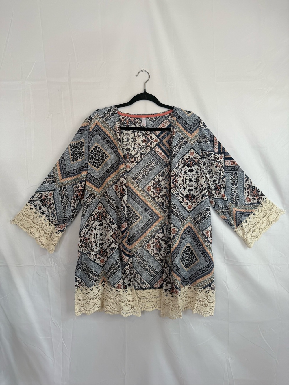 Xhilaration XXL Boho Printed Open Front Kimono Cardigan with Crochet Lace Trim